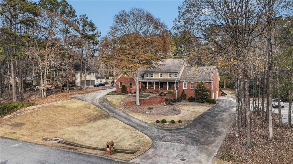 8566 Shoreline Drive