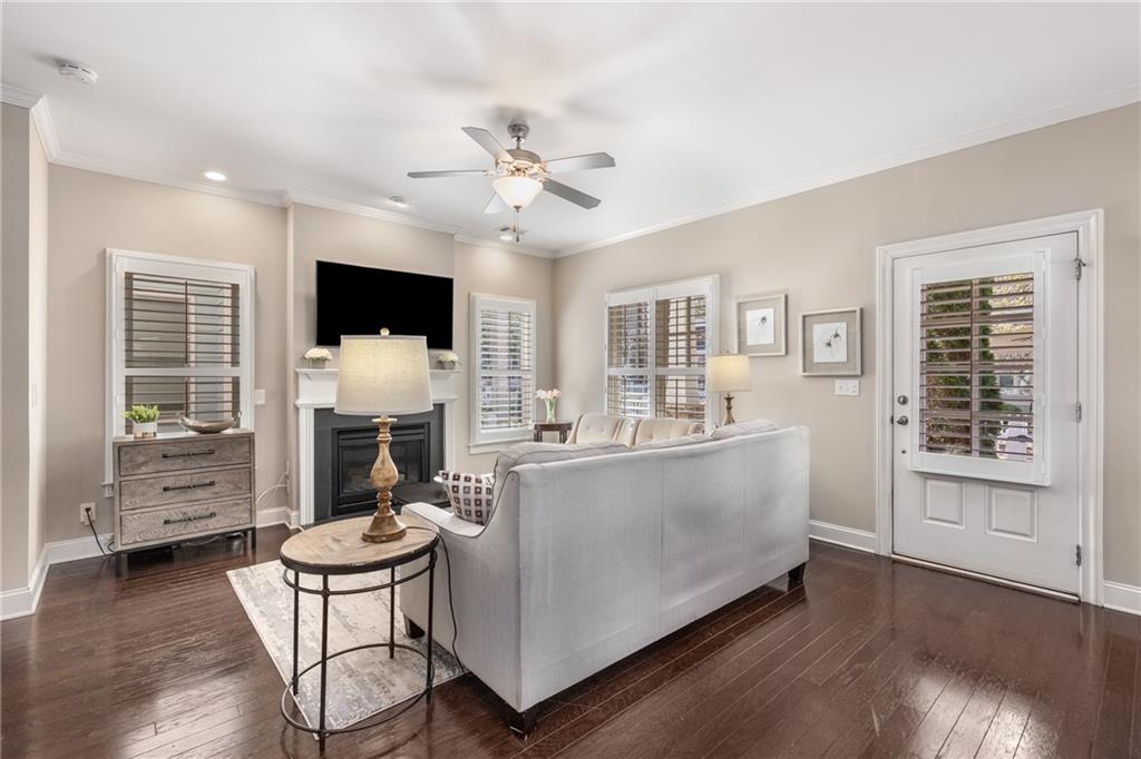 1370 Dupont Park NW
