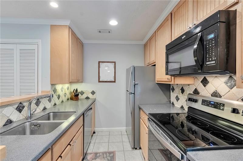8 Arpege Way NW