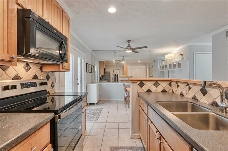 8 Arpege Way NW