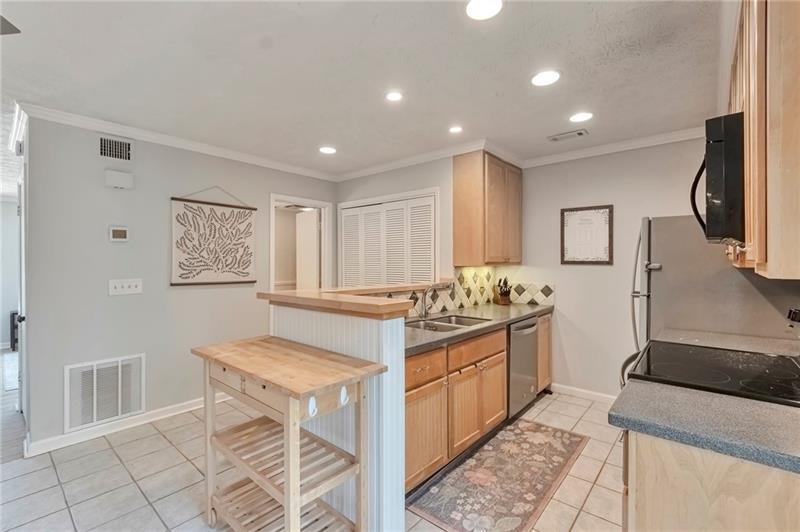 8 Arpege Way NW