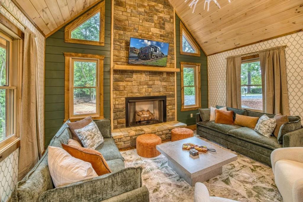 64 Windy Valley Lane