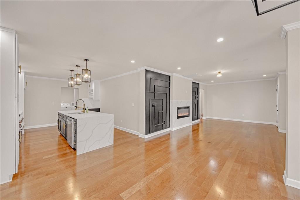 2769 Glenwood Avenue, Atlanta, Georgia image 9