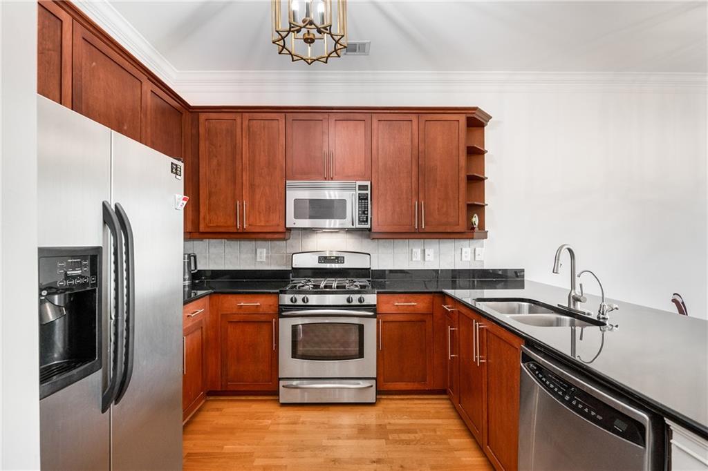 1055 Piedmont Avenue NE 408