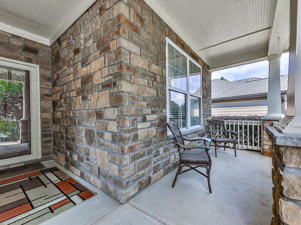616 Laurel Crossing