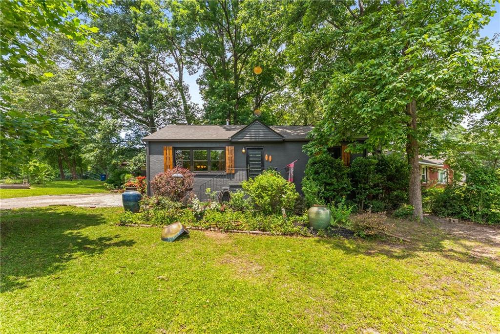 2468 Fallview Terrace
