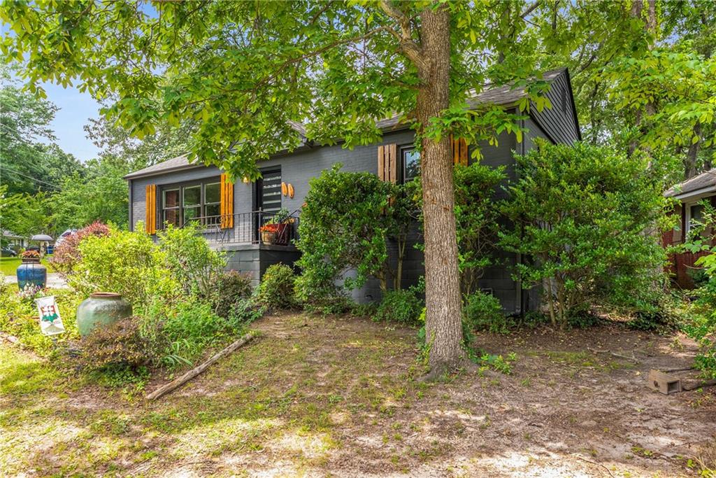 2468 Fallview Terrace