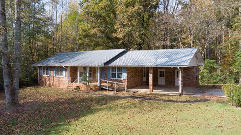 A home in Dahlonega