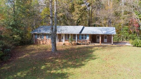 A home in Dahlonega