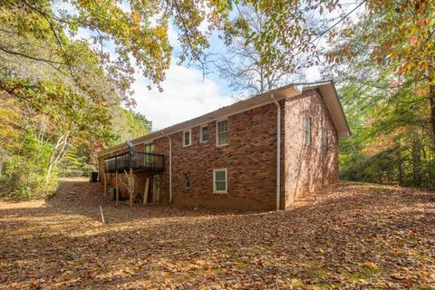 A home in Dahlonega