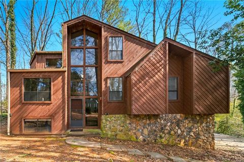 2527 Kingsley Drive NE Marietta GA 30062