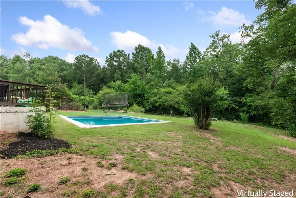 Roswell, Georgia 30075, United States, 5 Bedrooms Bedrooms, ,5 BathroomsBathrooms,Residential,Active,142481