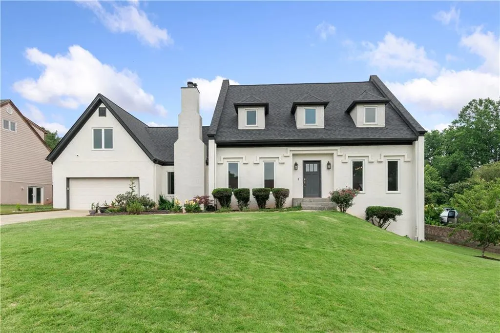 Roswell, Georgia 30075, United States, 5 Bedrooms Bedrooms, ,5 BathroomsBathrooms,Residential,Active,142481