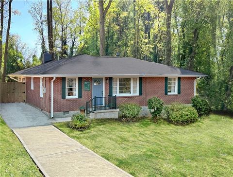 Photo of 2555 Mccurdy Way, Decatur, GA 30033 (MLS # 7734020)