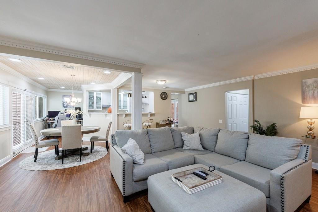44 Dunwoody Springs Drive