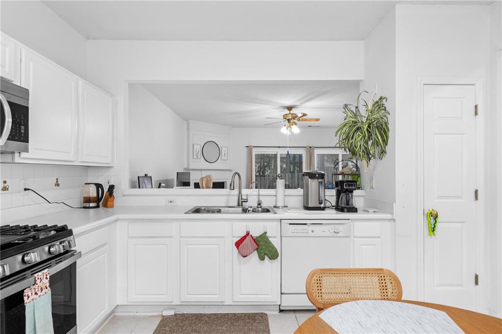 4088 Howell Park Road