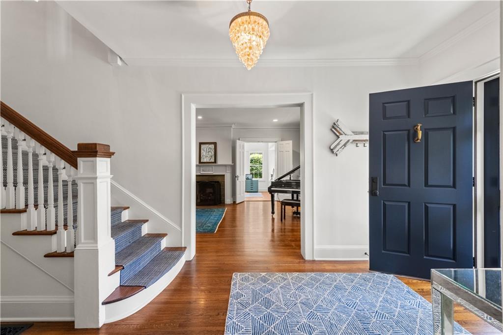 204 Rumson Road NE