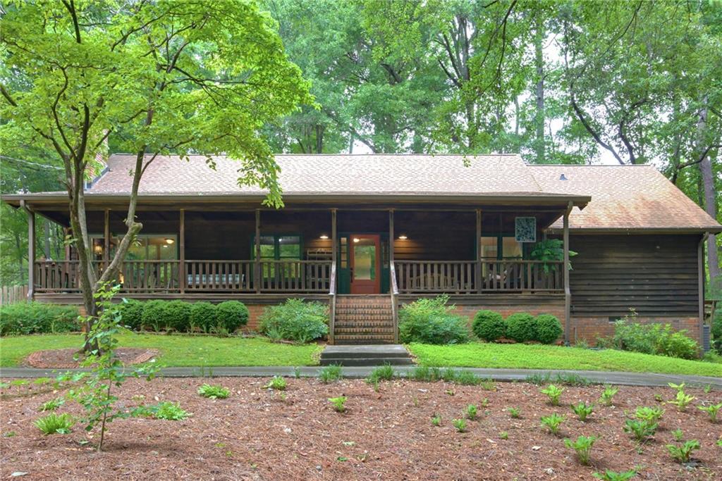 496 Carlouetta Road SW