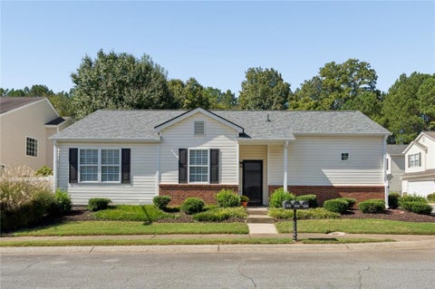 Photo of 1228 W Oaks Way, Woodstock, GA 30188 (MLS # 7854749)