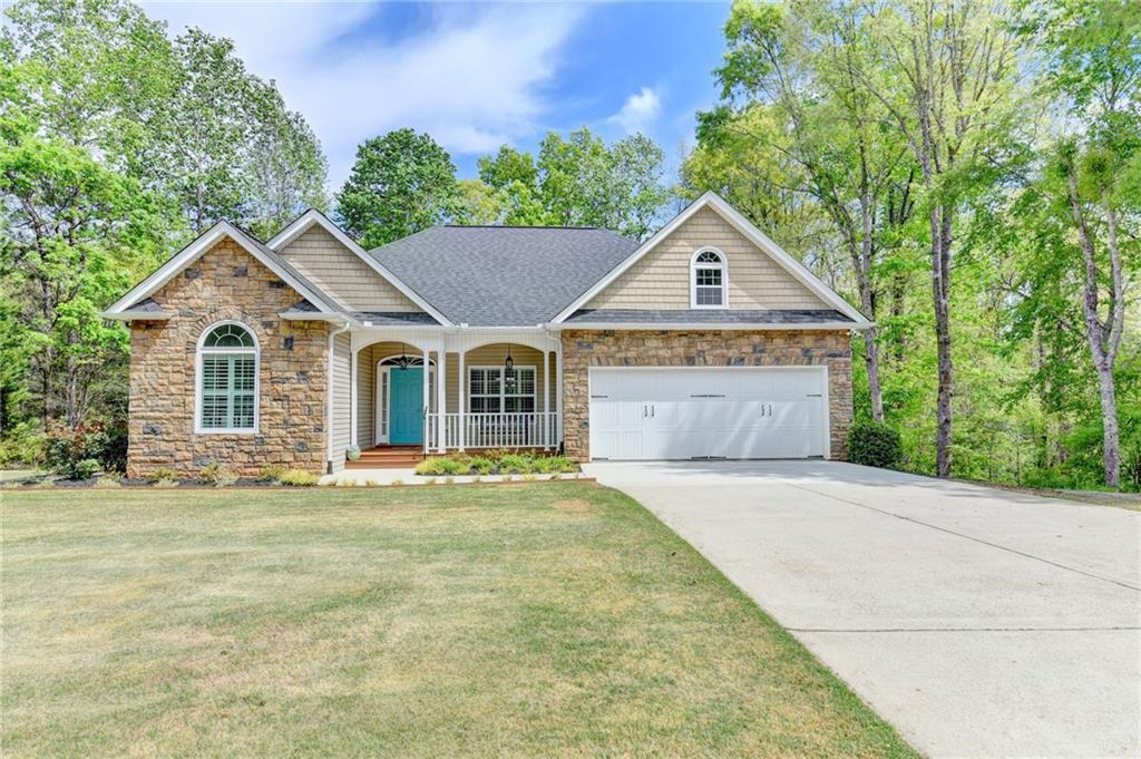 3502 Phoenix Cove Drive