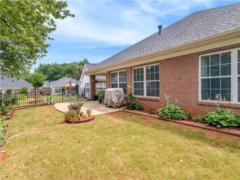 A home in Mcdonough