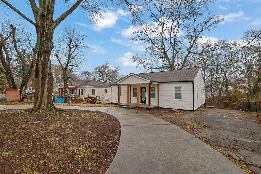 788 Richard Street NE