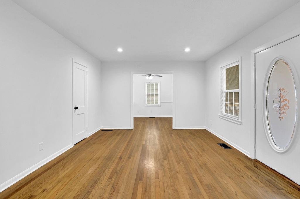 788 Richard Street NE