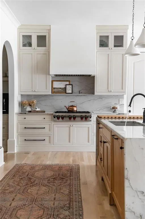 Alpharetta, Georgia 30004, United States, 5 Bedrooms Bedrooms, ,6 BathroomsBathrooms,Residential,Active,222923