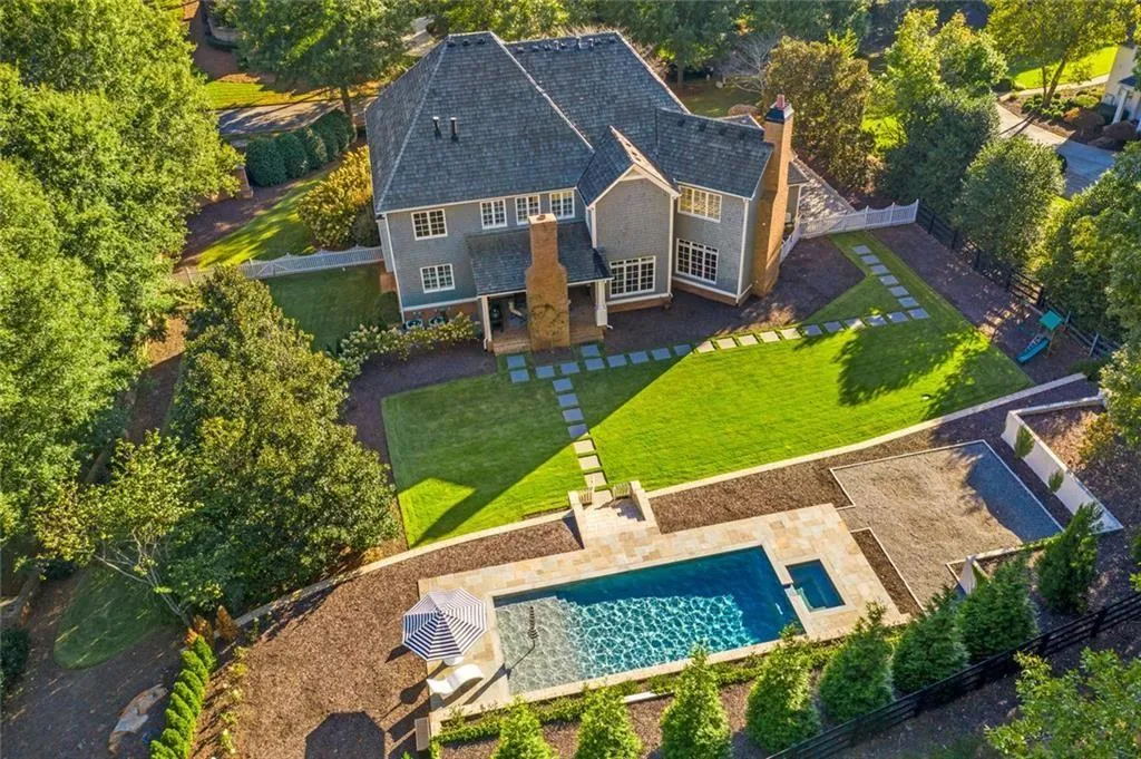 Alpharetta, Georgia 30004, United States, 5 Bedrooms Bedrooms, ,6 BathroomsBathrooms,Residential,Active,222923