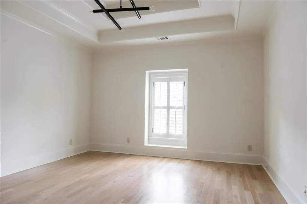 Alpharetta, Georgia 30004, United States, 5 Bedrooms Bedrooms, ,6 BathroomsBathrooms,Residential,Active,222923