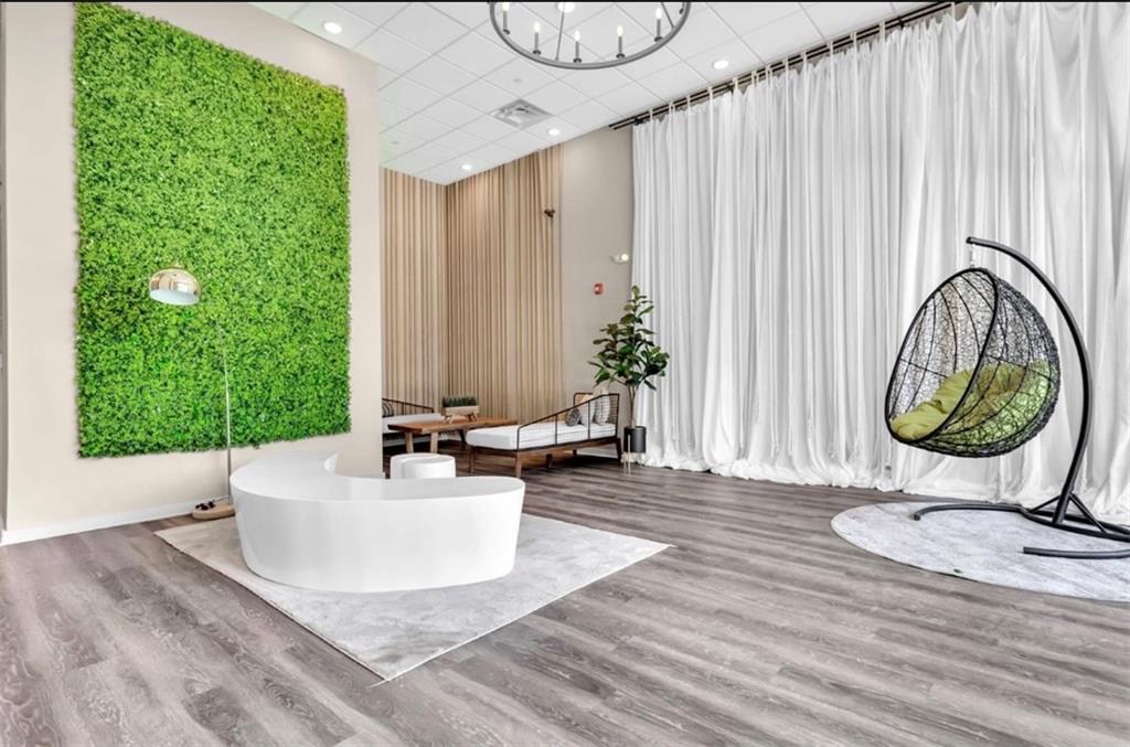 525 Parkway Drive NE 312