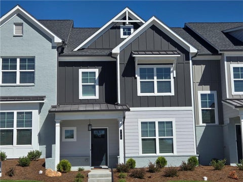 Homes For Sale - 105 Grand Highlands Court<br/> Winder, GA 30680