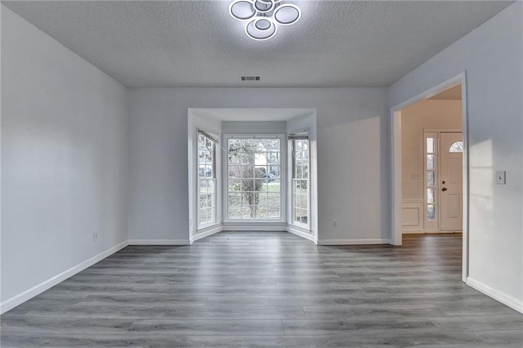 2060 Eagle Nest Bluff