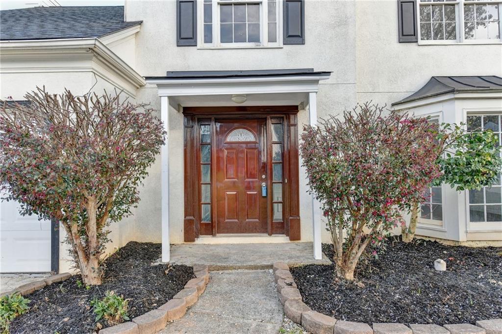2060 Eagle Nest Bluff