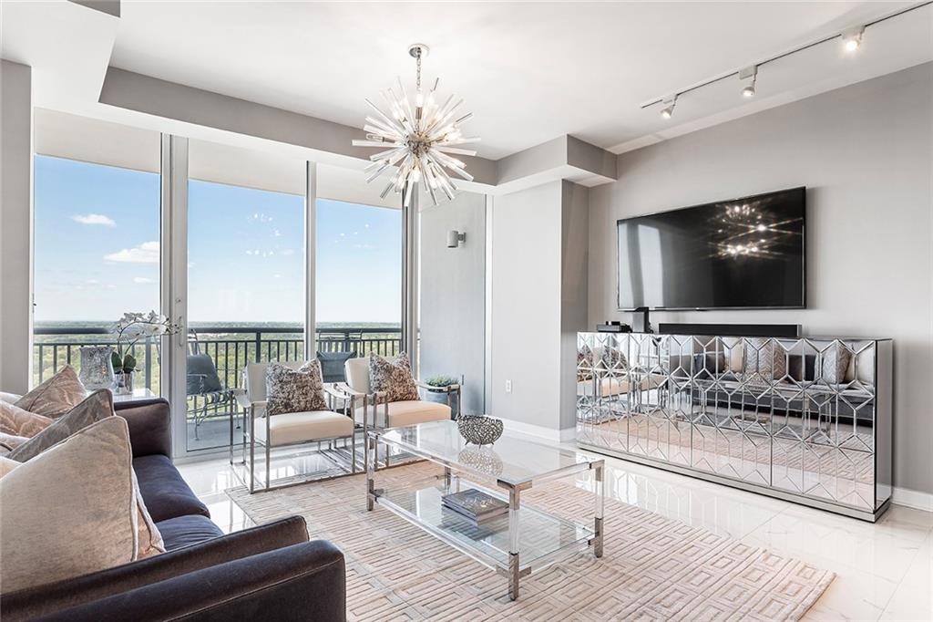 3338 Peachtree Road NE 3102