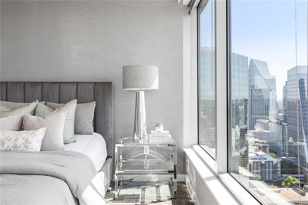 3338 Peachtree Road NE 3102
