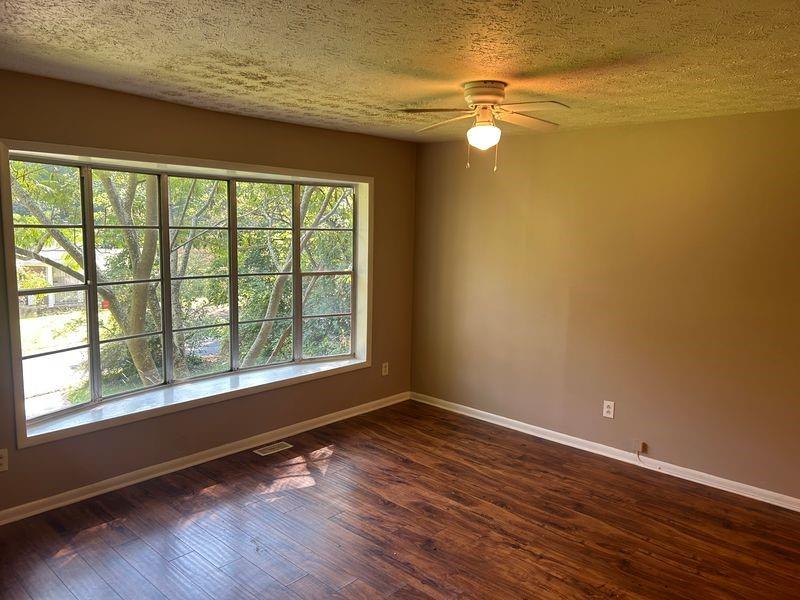 1439 Walnut Ridge Way