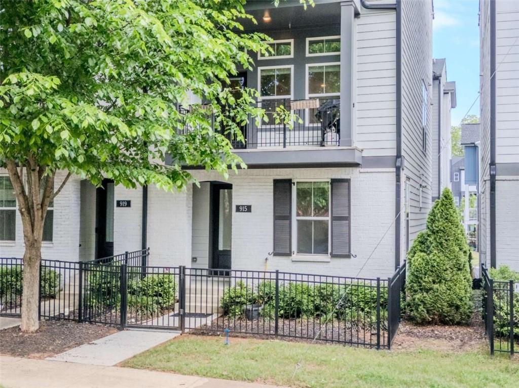 915 Katie Kerr Drive