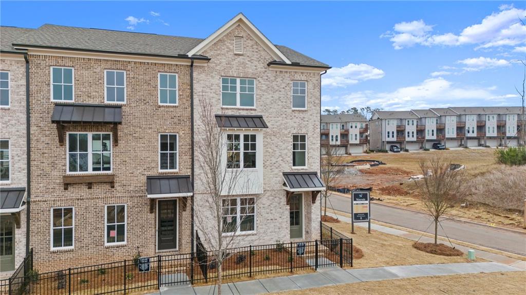 4565 Deanston Court 388