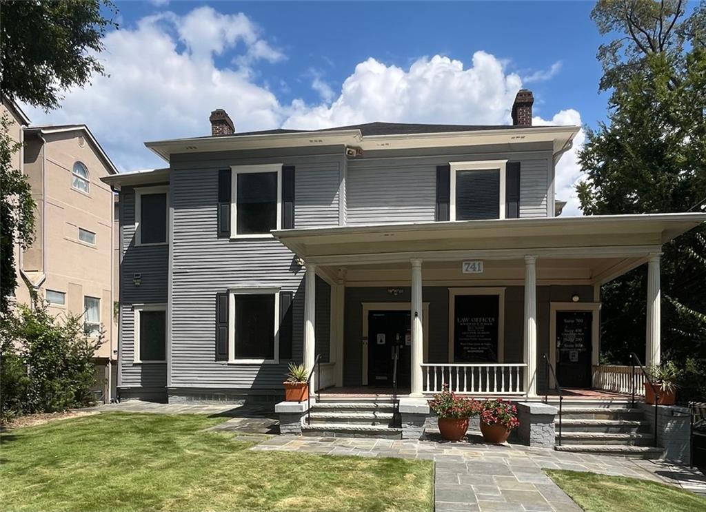 Don't miss this opportunity to lease a charming corner unit in a boutique two-story building on sought-after Piedmont Avenue. Located just blocks from Piedmont Park and a 5-minute walk to the Midtown MARTA station, this space offers unbeatable convenience in the heart of the city.
Measuring approximately 11.5' x 7.5', the unit features three large windows that fill the space with natural light, interior access, and shared kitchen privileges. Ideal for professionals seeking a quiet, accessible, and inspiring work environment.
Monthly rent includes all utilities, access to common areas, and a weekly cleaning service. The building is home to other professional tenants, creating a welcoming and collaborative atmosphere.