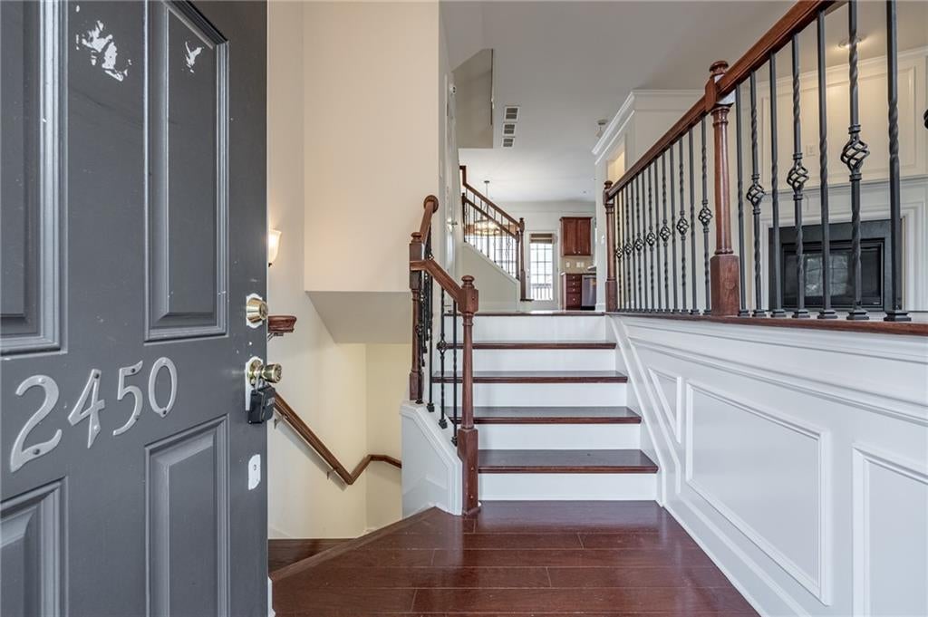 2450 Natoma Court SE 11