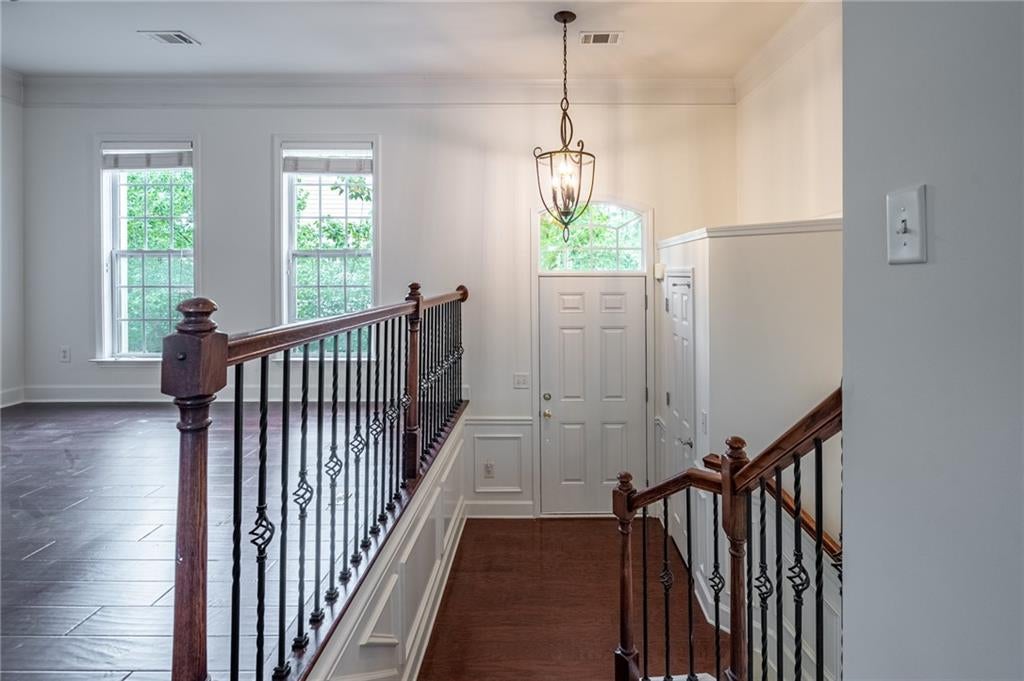 2450 Natoma Court SE 11