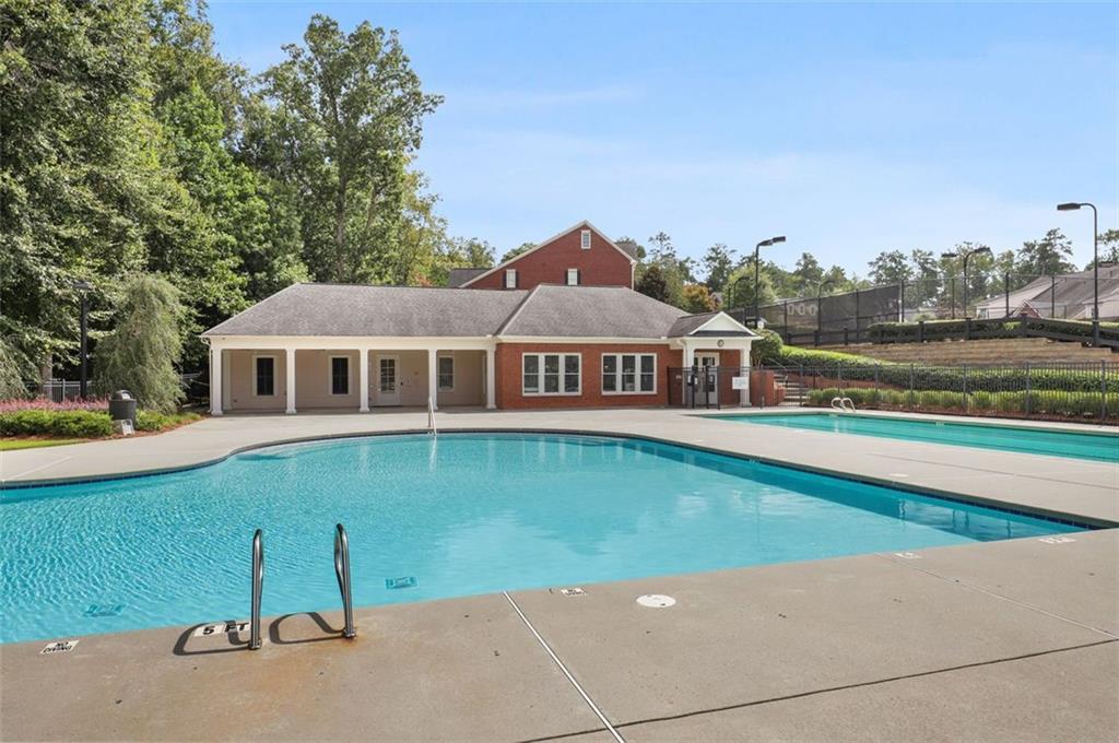 7310 Lowery Oak Drive