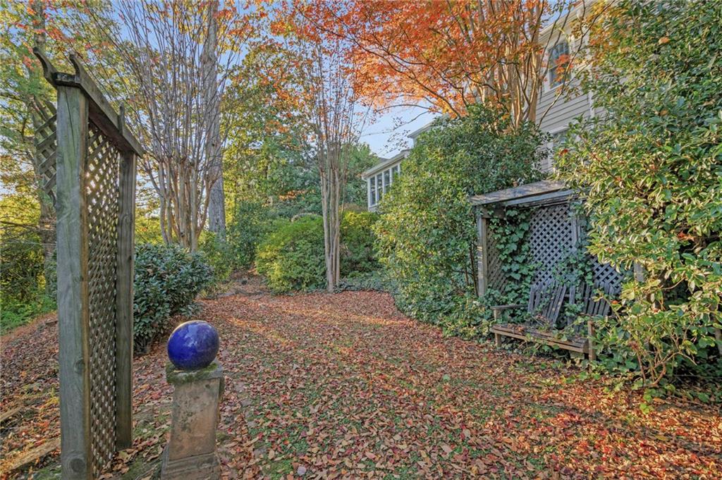 4 Ansley Drive NE