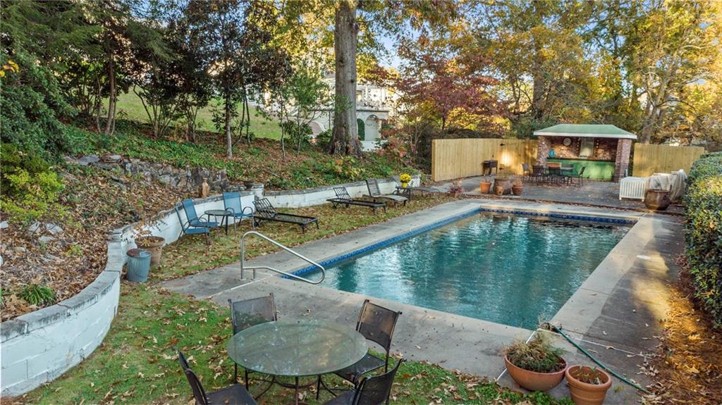 4 Ansley Drive NE