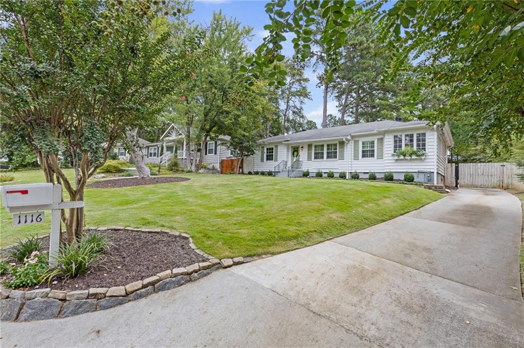1116 Lindridge Drive NE