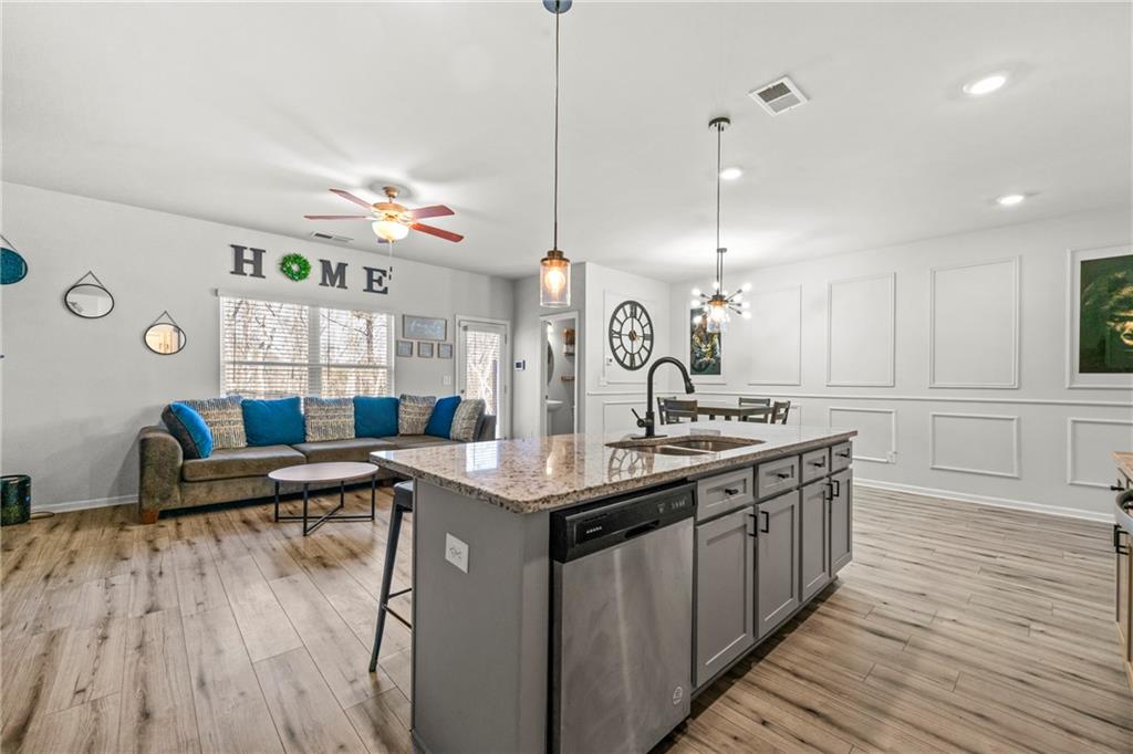 7492 Knoll Hollow Road, Lithonia, Georgia image 7