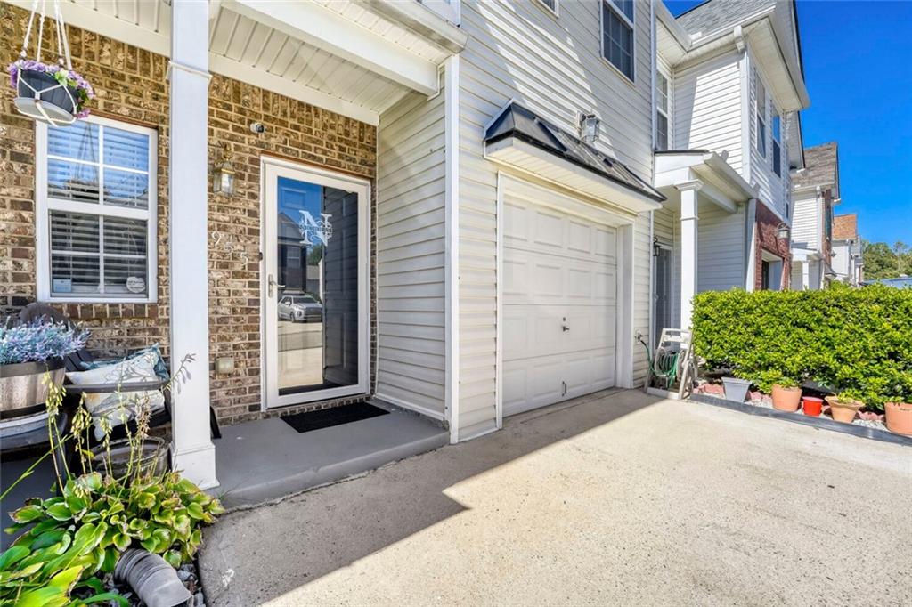 2955 Greyhawk Lane