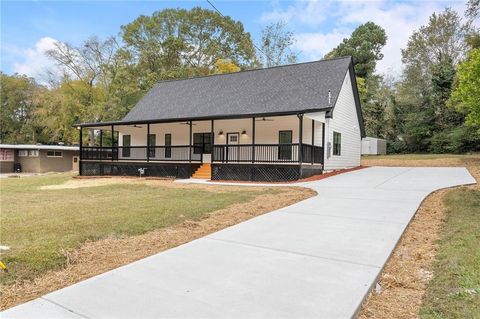 A home in Powder Springs