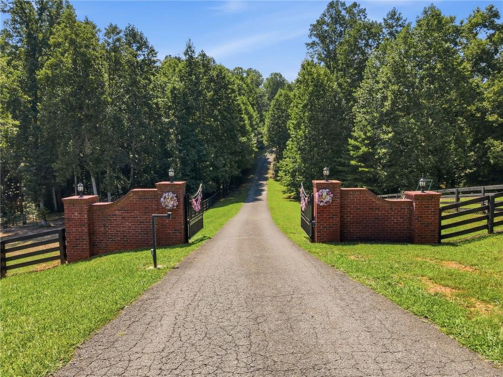171 Hat Creek Ridge